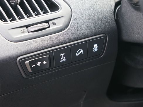 Used 2011 Hyundai Tucson GLS image 15