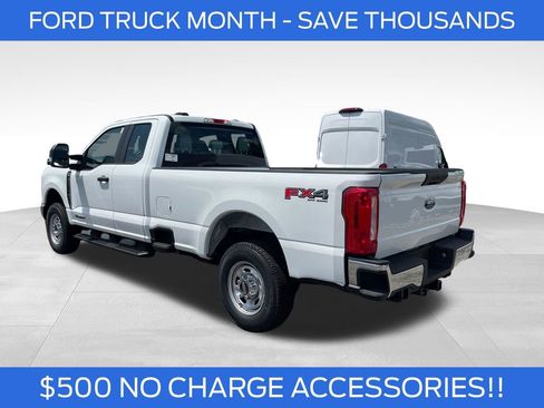 New 2025 Ford F250 XL w/ FX4 Off-Road Package image 3