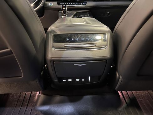 Used 2023 Cadillac Escalade V AWD/4WD image 33
