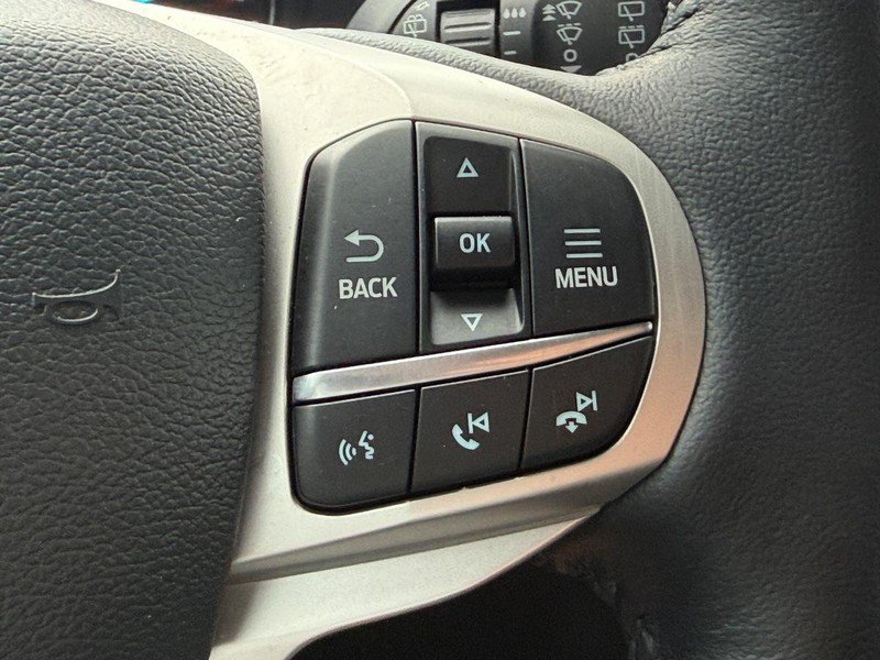 Used 2023 Ford Explorer XLT w/ Class IV Trailer Tow Package AWD/4WD image 19