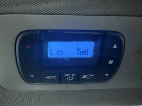 Used 2013 Honda Odyssey Touring image 25