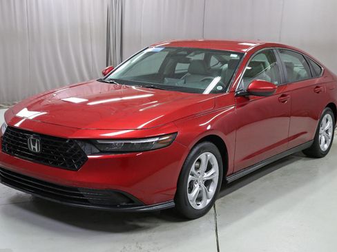 Certified 2023 Honda Accord LX image 19