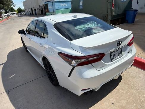 Used 2021 Toyota Camry XSE FWD image 7