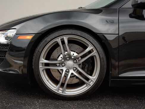 Used 2010 Audi R8 V10 image 39