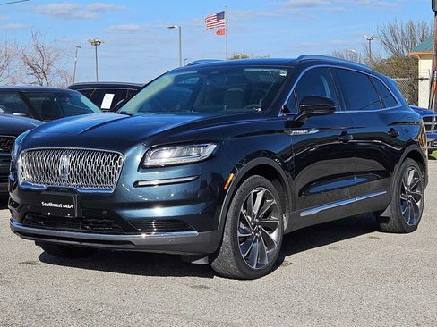 Used 2022 Lincoln Nautilus Reserve w/ Equipment Group 201A image 10