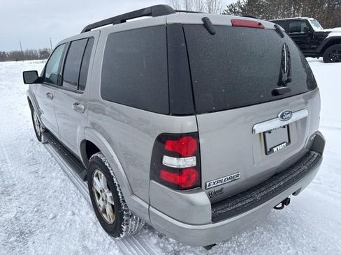 Used 2008 Ford Explorer XLT image 8
