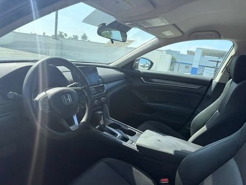 Used 2020 Honda Accord LX image 3