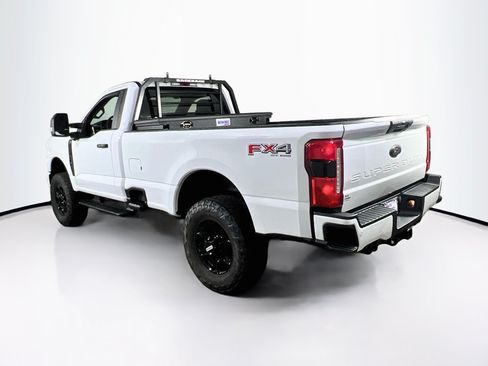 Used 2023 Ford F250 XL w/ STX Appearance Package AWD/4WD image 7