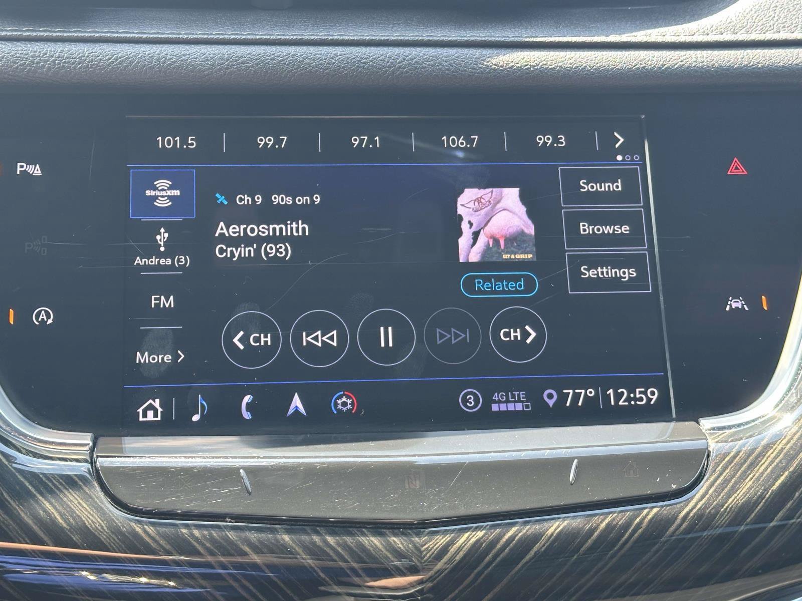 Used 2020 Cadillac XT6 Premium Luxury FWD image 21