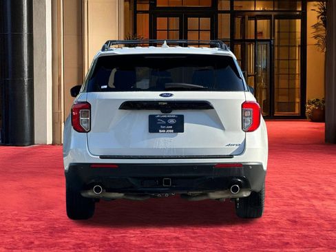 Used 2022 Ford Explorer ST-Line w/ Class IV Trailer Tow Package AWD/4WD image 8