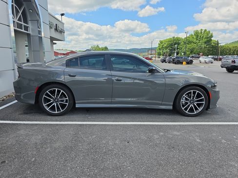 Used 2023 Dodge Charger R/T RWD image 2