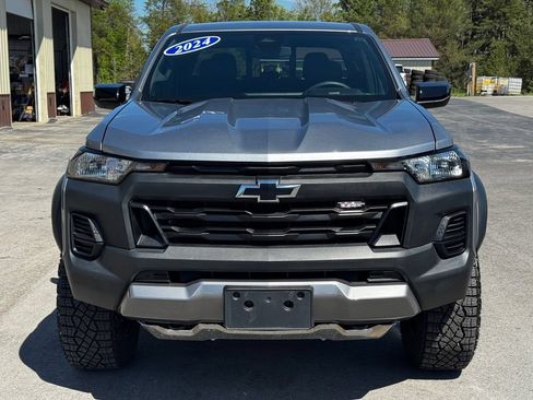 Used 2024 Chevrolet Colorado Trail Boss w/ LPO, Skid Plate Package AWD/4WD image 9