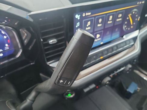 Used 2022 Chevrolet Silverado 1500 LT image 26