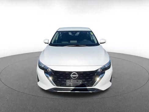 Used 2025 Nissan Sentra SV image 4