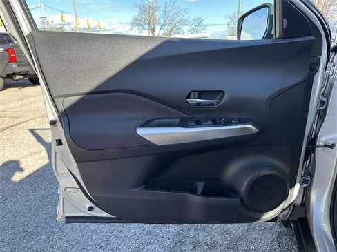 Used 2018 Nissan Kicks SV w/ Interior Electronics Package image 18