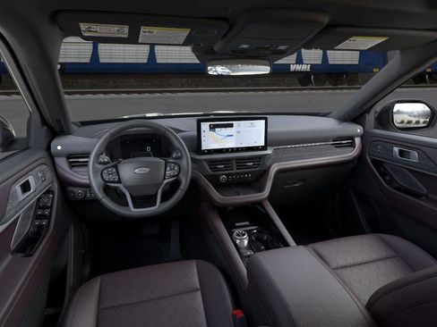 New 2025 Ford Explorer Platinum image 10