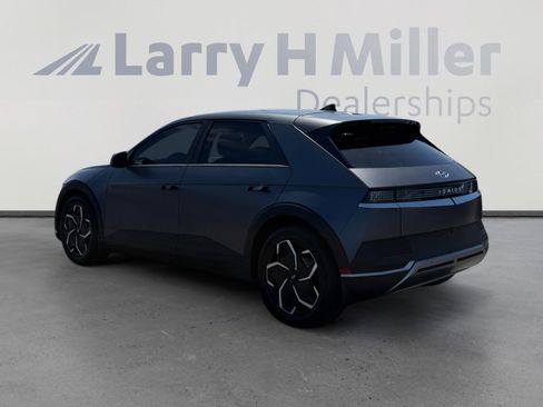 Used 2022 Hyundai Ioniq 5 SEL RWD image 3