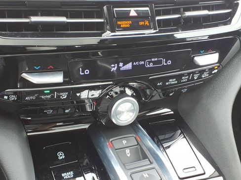 Used 2022 Acura MDX SH-AWD image 21