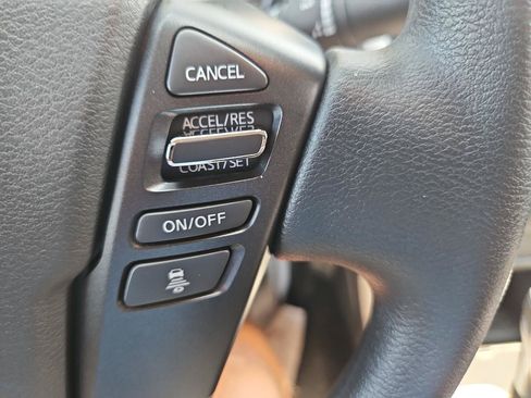 Used 2025 Nissan Frontier SV AWD/4WD image 27