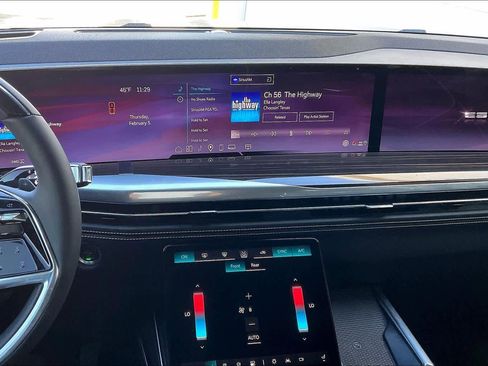 Used 2025 Cadillac Escalade ESV Premium Luxury w/ LPO, Floor Liner Package image 7