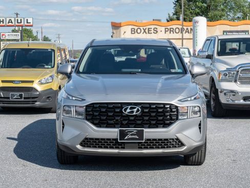 Used 2021 Hyundai Santa Fe SE FWD image 2