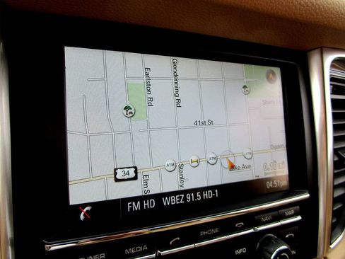 Used 2016 Porsche Macan S image 4