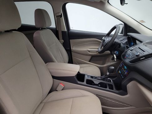 Used 2017 Ford Escape SE FWD image 21