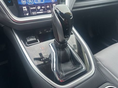 Used 2022 Subaru Outback Limited w/ Popular Package #2 image 19