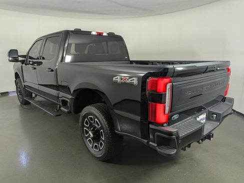 Used 2026 Ford F250 Platinum AWD/4WD image 6