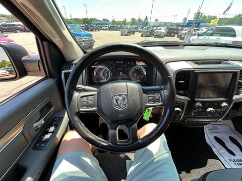 Used 2016 RAM 1500 Classic SLT w/ Luxury Group AWD/4WD image 28
