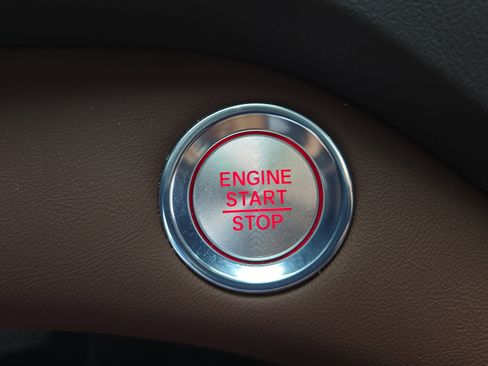 Used 2025 Acura RDX SH-AWD w/ Technology Package image 42