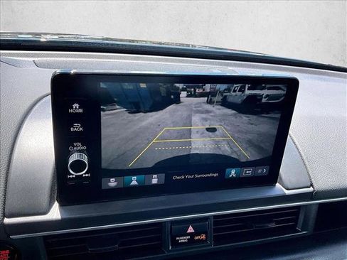 Used 2025 Honda Pilot EX-L image 22