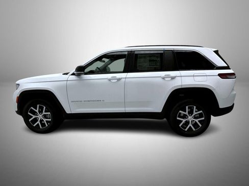 New 2025 Jeep Grand Cherokee Limited image 8