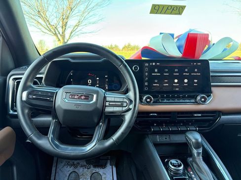 Used 2023 GMC Canyon AT4 image 23