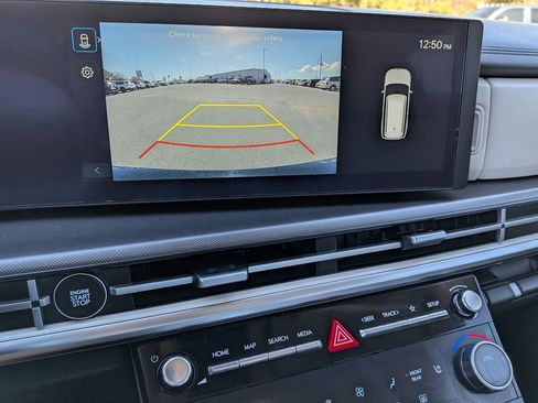 Used 2025 Hyundai Santa Fe SEL image 17