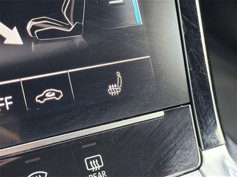 Used 2022 Audi e-tron S Prestige w/ Prestige Package image 20