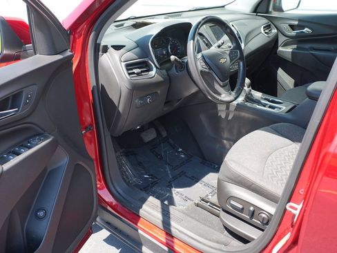 Certified 2022 Chevrolet Equinox LT AWD/4WD image 13