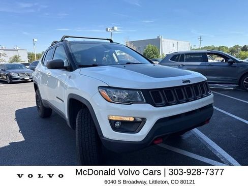 Used 2019 Jeep Compass Trailhawk AWD/4WD image 2