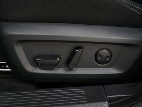 Used 2026 Nissan Rogue SV AWD/4WD image 29
