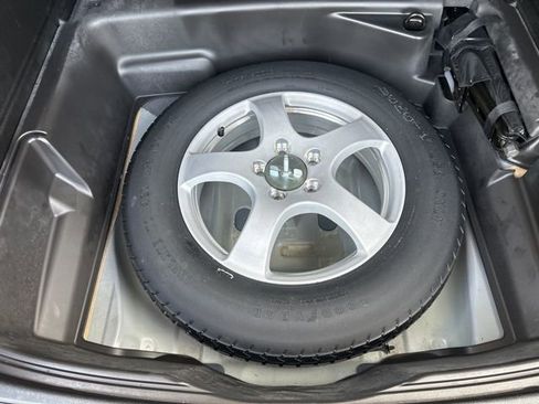 Used 2022 Jeep Grand Cherokee Limited image 42