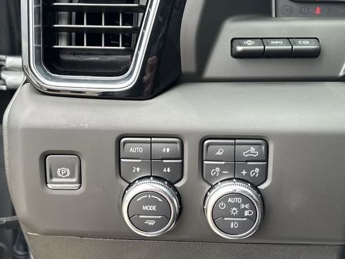 Used 2025 GMC Sierra 2500 Denali Ultimate AWD/4WD image 21