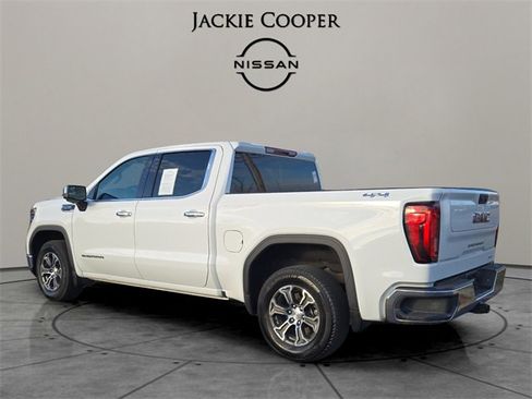 Used 2025 GMC Sierra 1500 SLT image 3