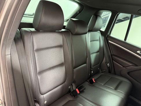 Used 2016 Volkswagen Tiguan R-Line FWD image 23