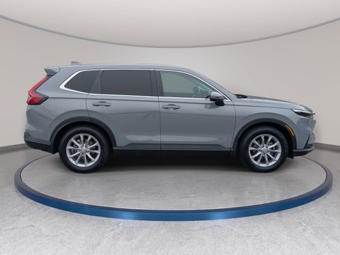 Used 2025 Honda CR-V EX-L image 4