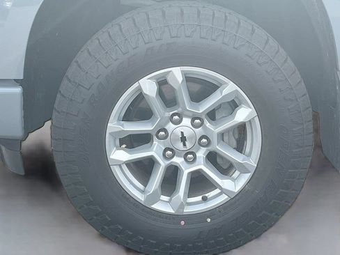 Used 2025 Chevrolet Silverado 1500 RST AWD/4WD image 10