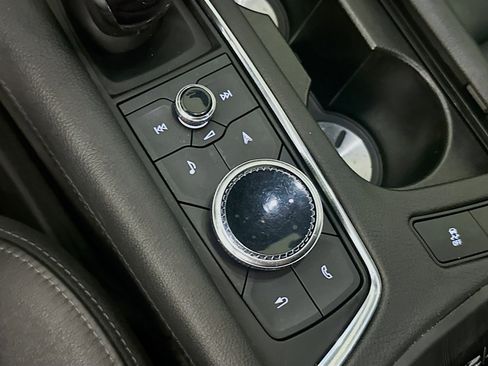 Used 2023 Cadillac XT6 Premium Luxury image 26