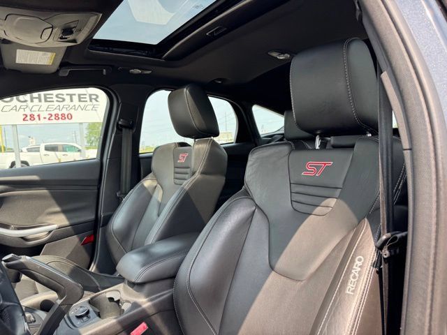 Used 2013 Ford Focus ST FWD image 6