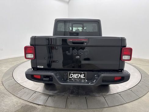 New 2026 Jeep Gladiator Sport AWD/4WD image 6