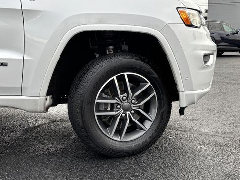 Used 2020 Jeep Grand Cherokee Overland image 8