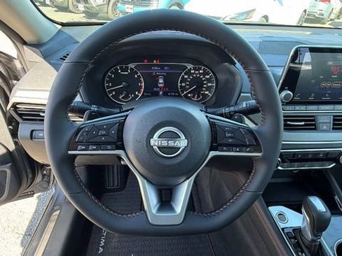 New 2025 Nissan Altima 2.5 SR image 26